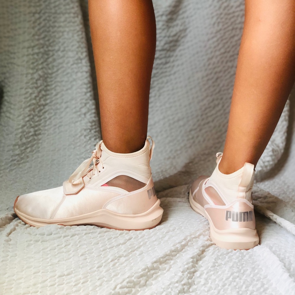 Puma size 8 phenom pink satin